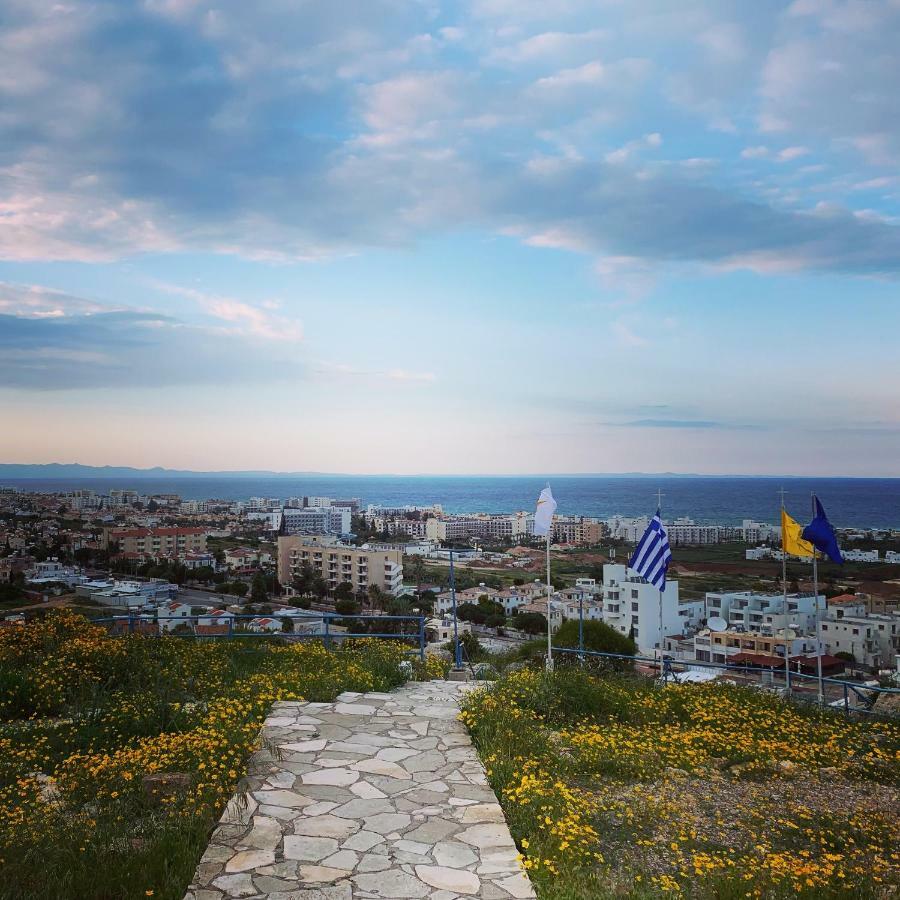 Phaedrus Living: Seaside Luxury Villa Anafi Паралимни Екстериор снимка