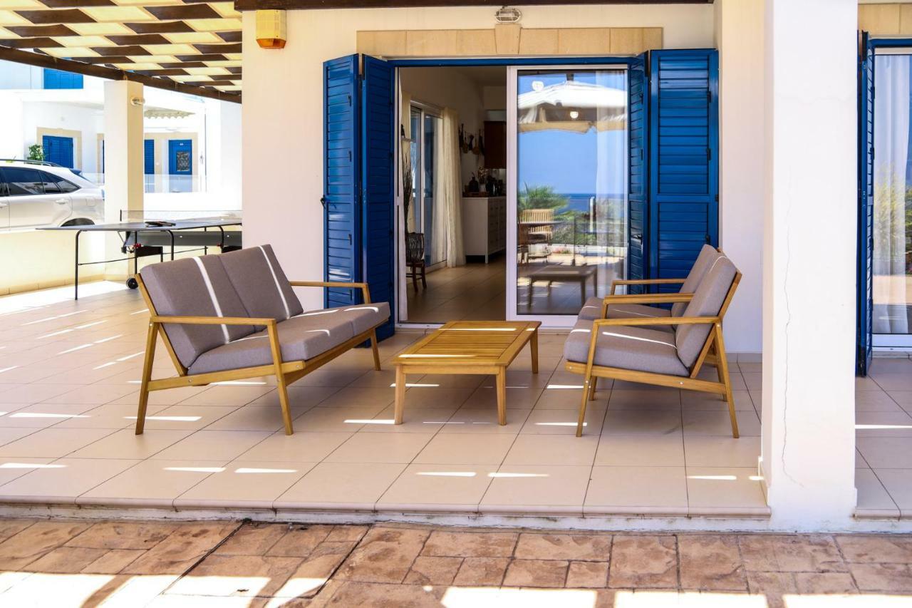Phaedrus Living: Seaside Luxury Villa Anafi Паралимни Екстериор снимка