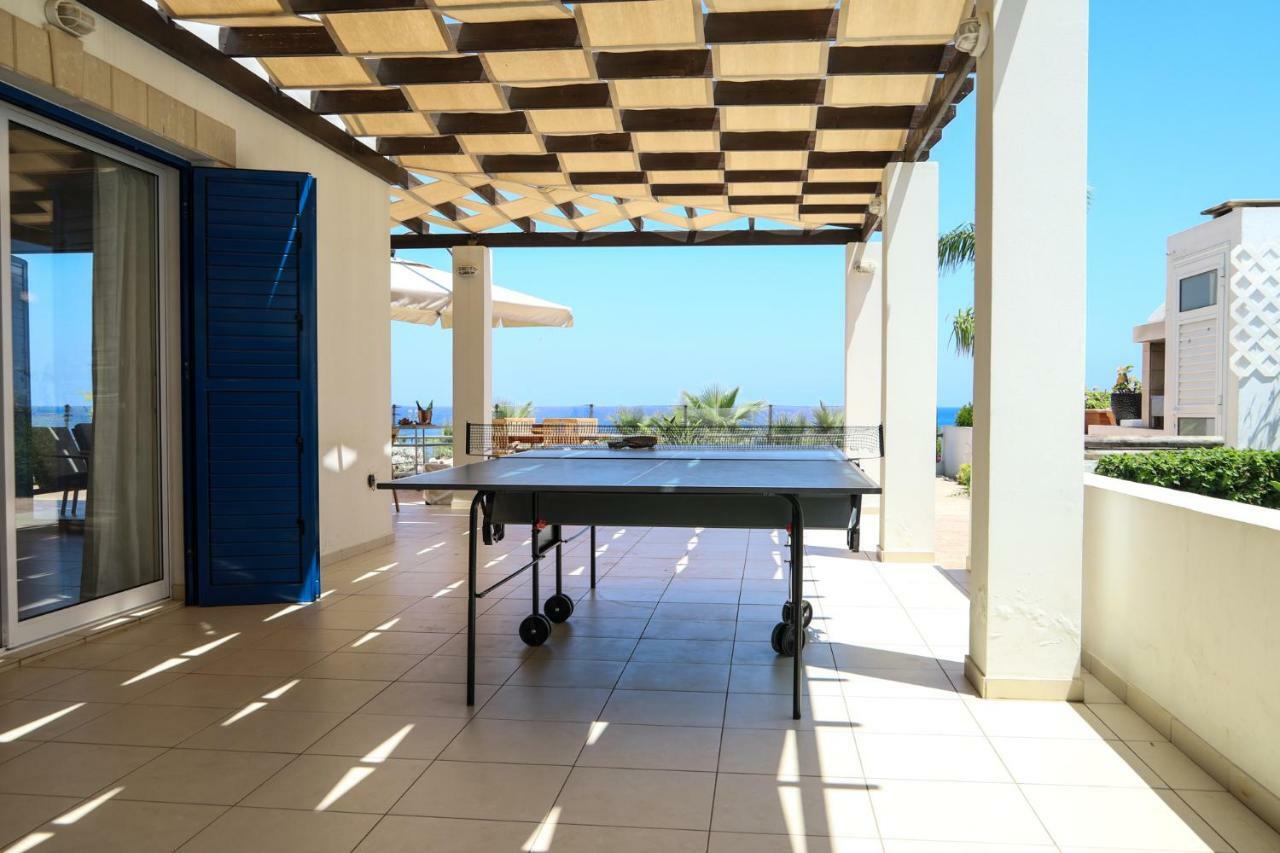 Phaedrus Living: Seaside Luxury Villa Anafi Паралимни Екстериор снимка