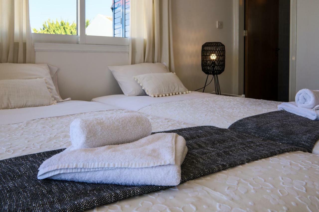 Phaedrus Living: Seaside Luxury Villa Anafi Паралимни Екстериор снимка