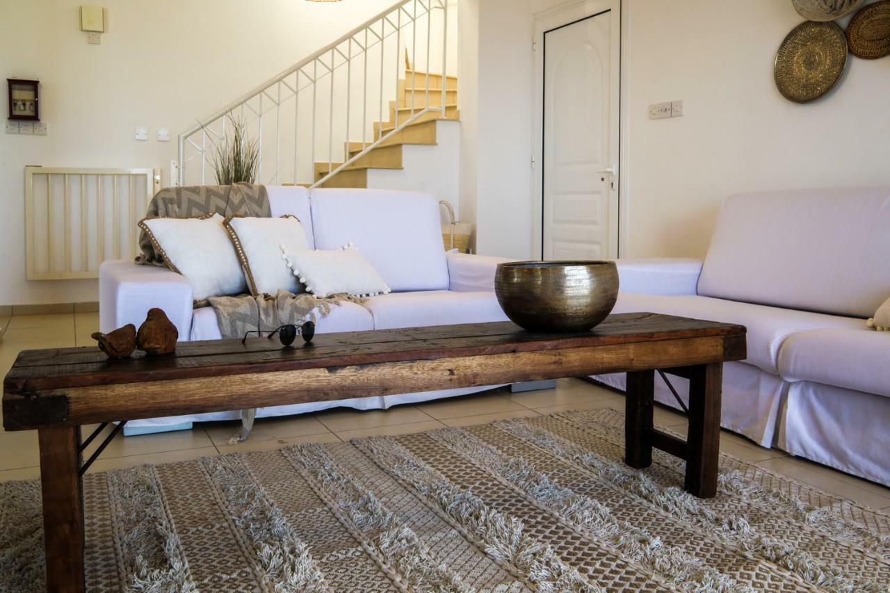 Phaedrus Living: Seaside Luxury Villa Anafi Паралимни Екстериор снимка
